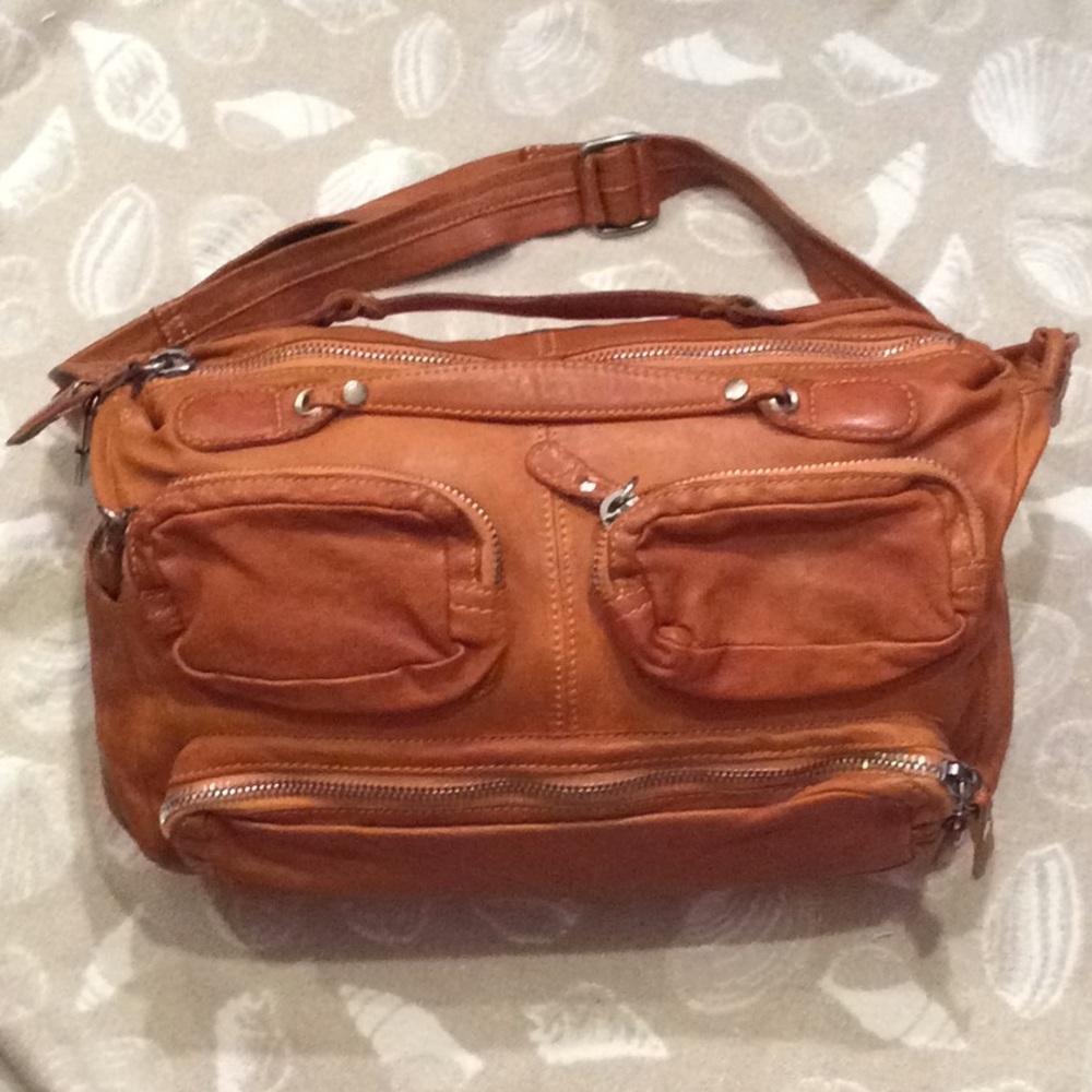 Sissy Rossi Italian leather shoulder/crossbody